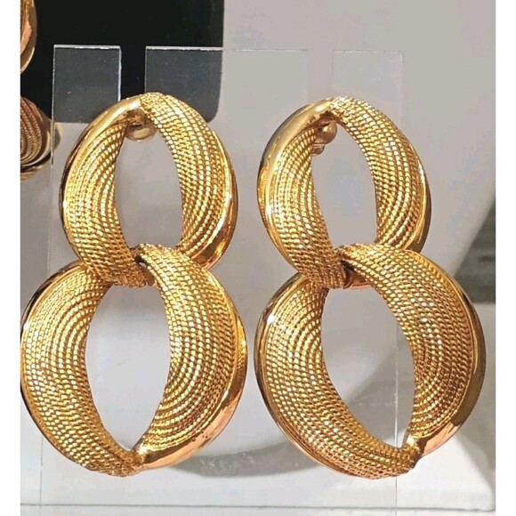 Napier Textured Gold Tone Link Bracelet Earring Vintage Set - Picture 2 of 8
